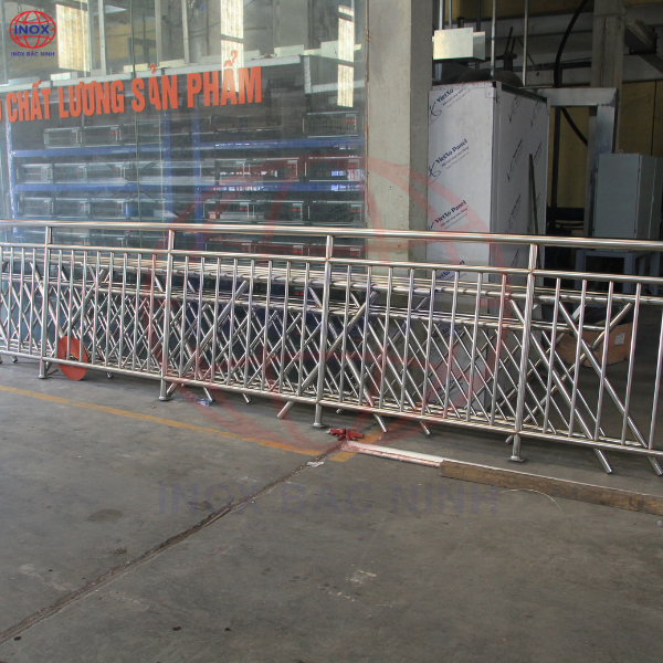 Lan can inox đẹp – Gia công theo yêu cầu, bền đẹp cho công trình | Inox Bắc Ninh 3 gia công lan can inox theo yêu cầu - inox bắc ninh