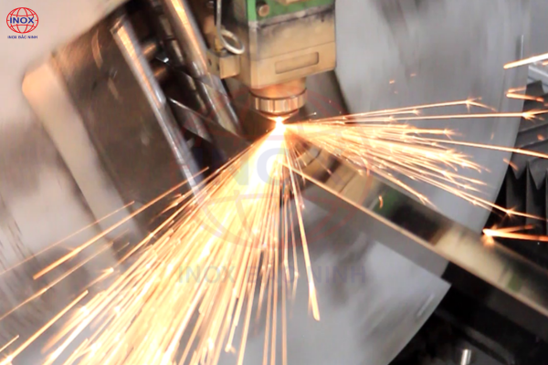 gia công cắt laser ống hộp inox - inox bắc ninh