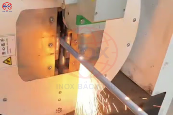 gia công cắt laser ống hộp inox - inox bắc ninh