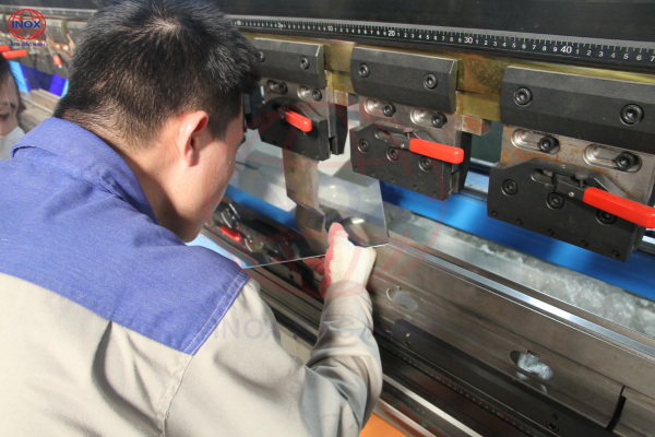 gia công chấn inox theo yêu cầu - inox bắc ninh