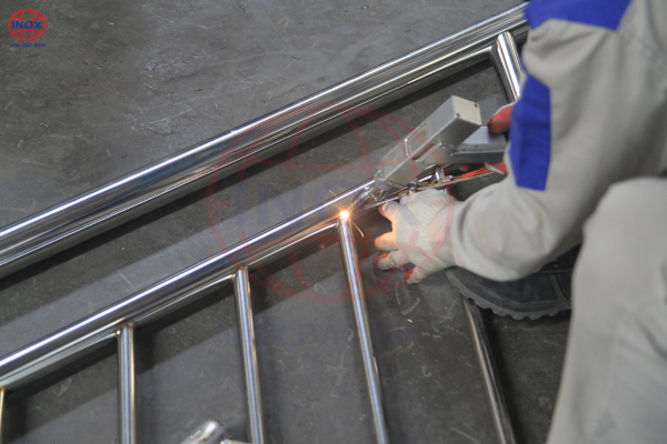 hàn inox theo yêu cầu và hoàn thiện sản phẩm - inox bắc ninh